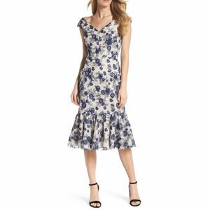GAL MEETS GLAM COLLECTION Rosemary Floral Embroidered Midi Dress in Blue Size 2